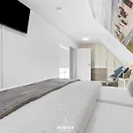 Pier 12b Апартаменты